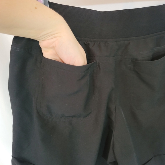 ⭐️ 5/$25 90 Degree Shorts - Picture 5 of 6